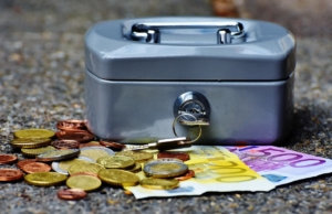 Simple ways to save money fast money saving box