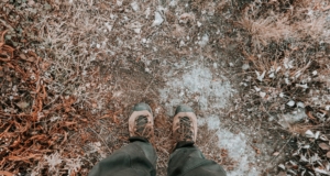 How to solo travel on a budget?