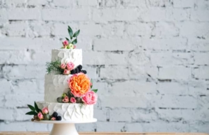 Some handy tips to remember when recreating your parents’ wedding cake wedding cake