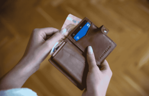 Diwali: 5 Tips to Spend Money Wisely This Festival Spend Money Wisely This Festival