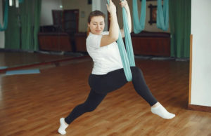 What is a Yoga Strap: Importance, How to Use and Benefits Yoga Strap